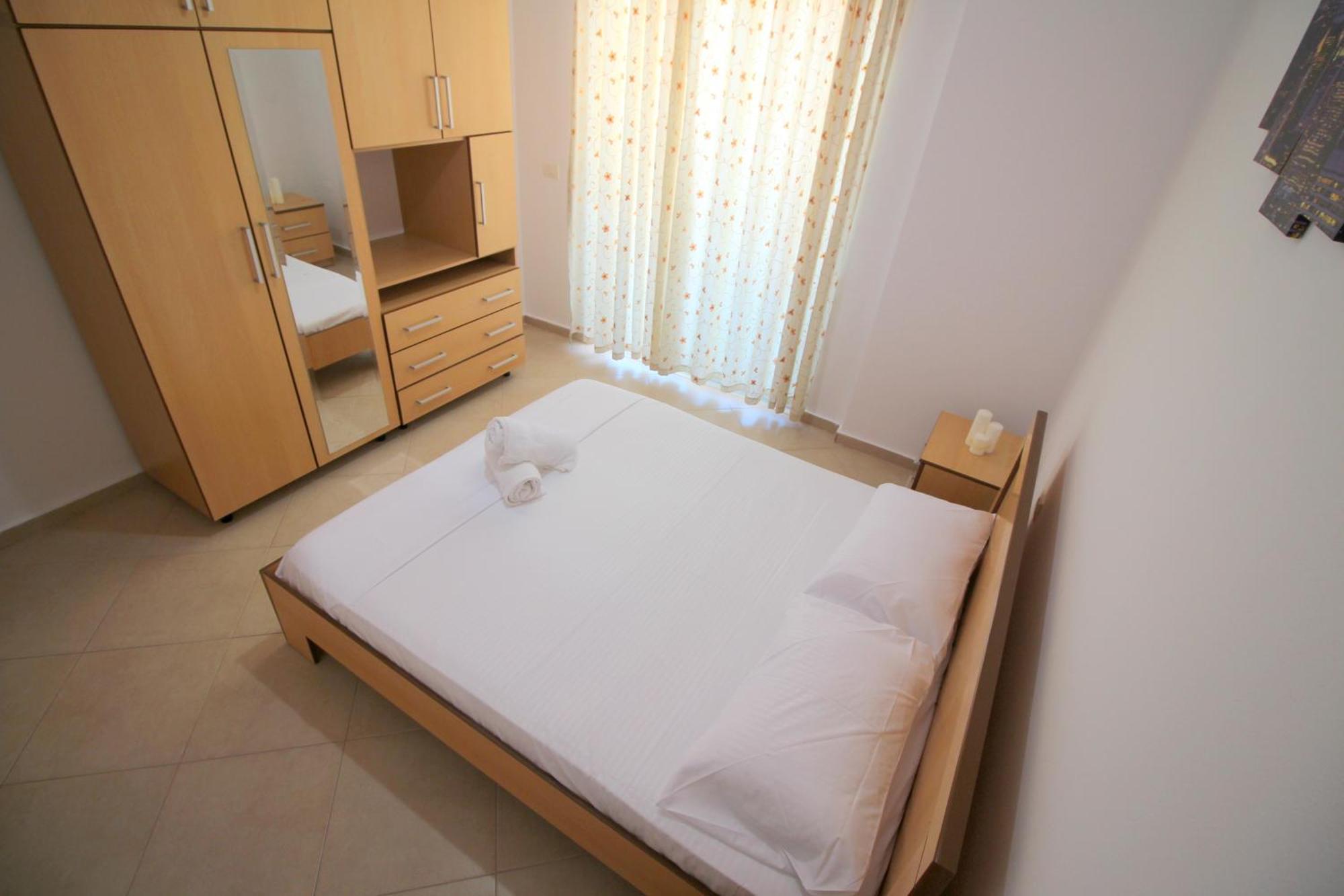 July Seaview Apartments Саранда Экстерьер фото
