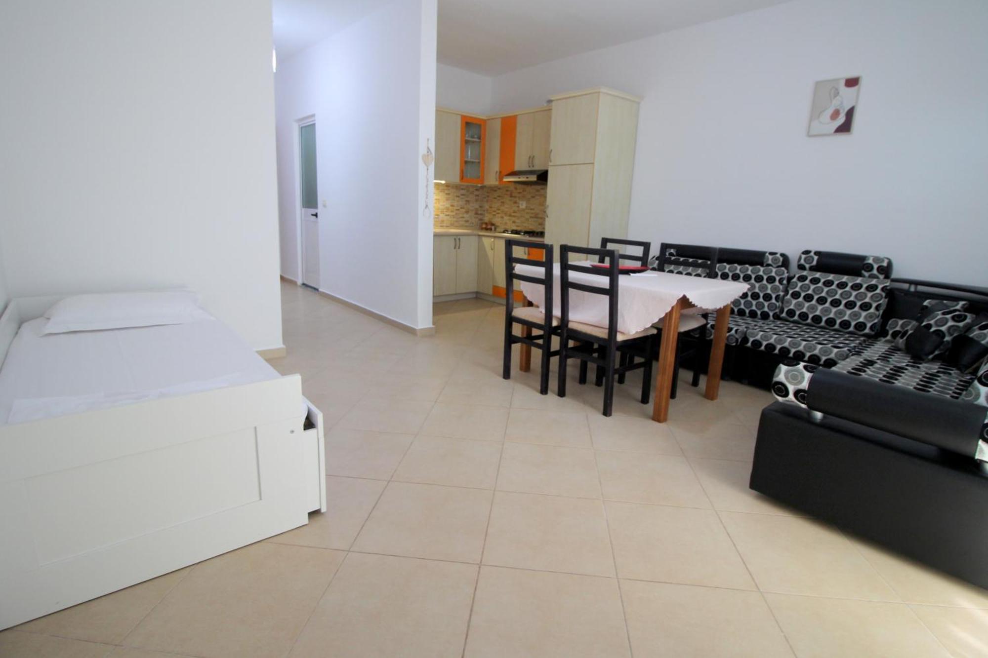 July Seaview Apartments Саранда Экстерьер фото