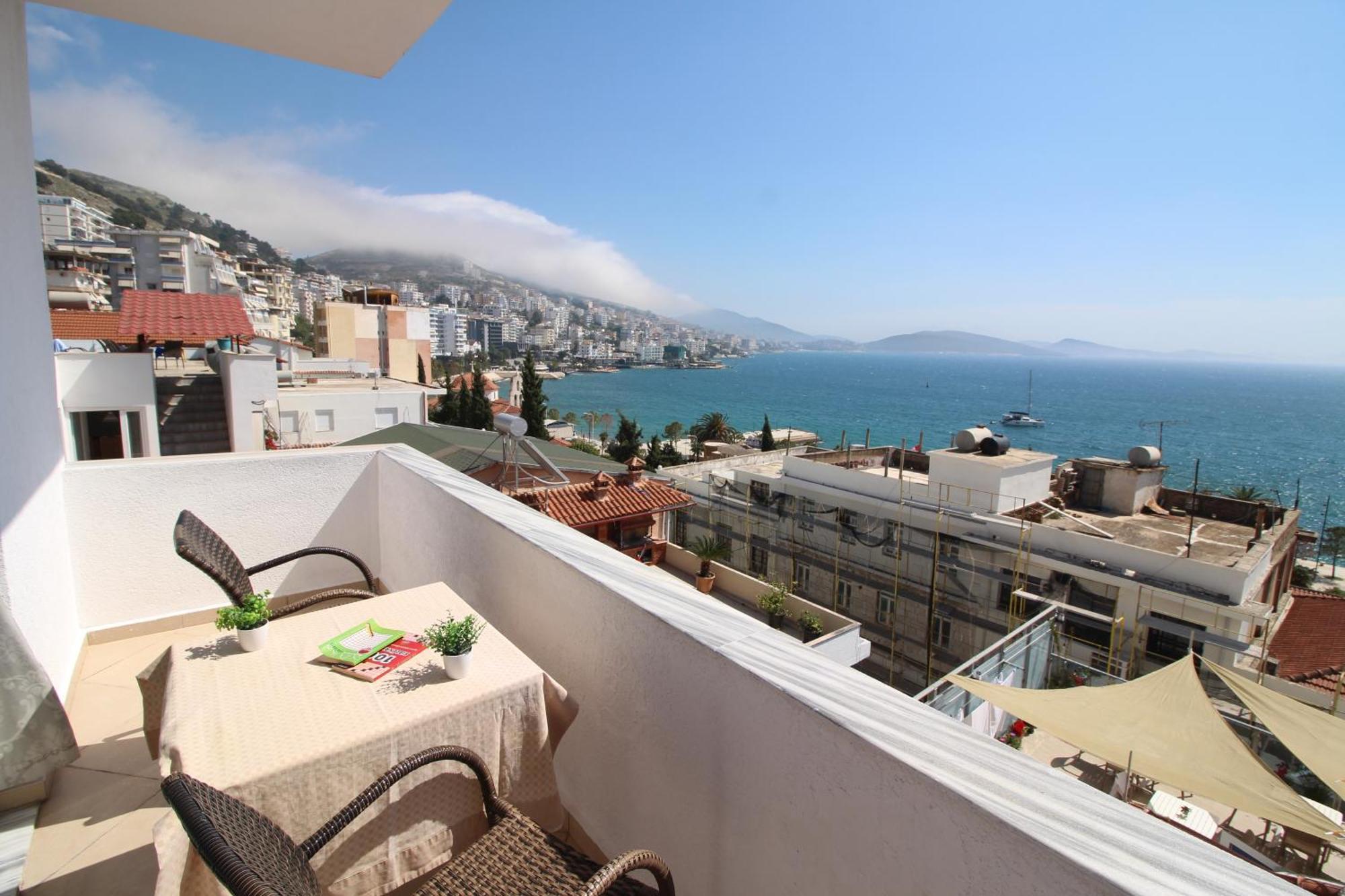 July Seaview Apartments Саранда Экстерьер фото