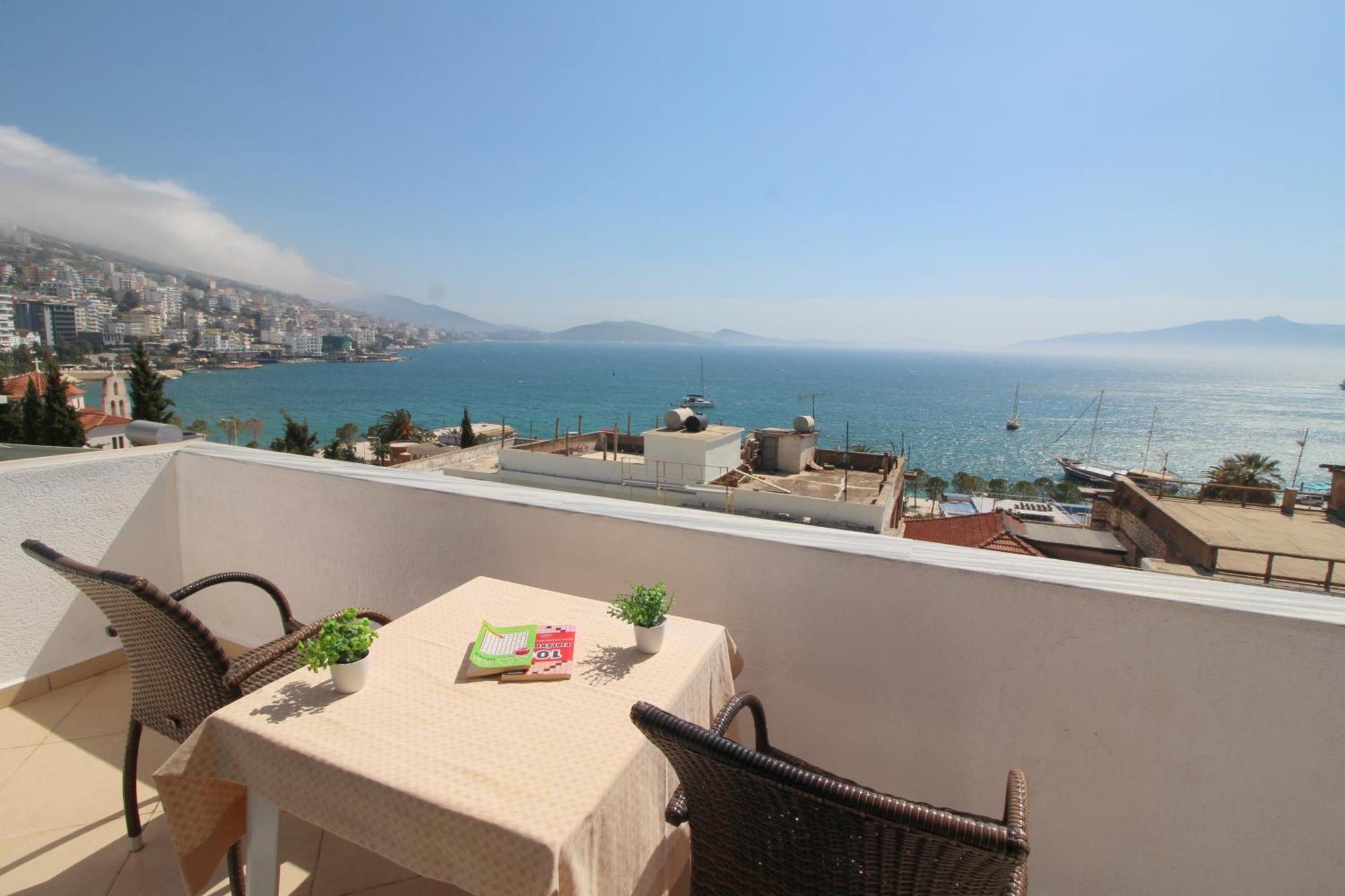 July Seaview Apartments Саранда Экстерьер фото